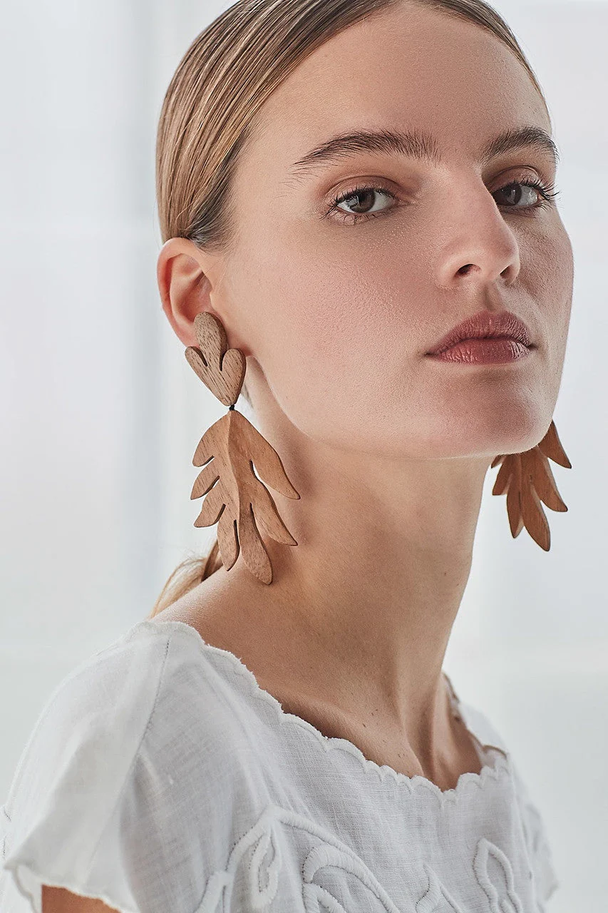 Acacia Wood Tan Leaf Clip Earrings - Image 6
