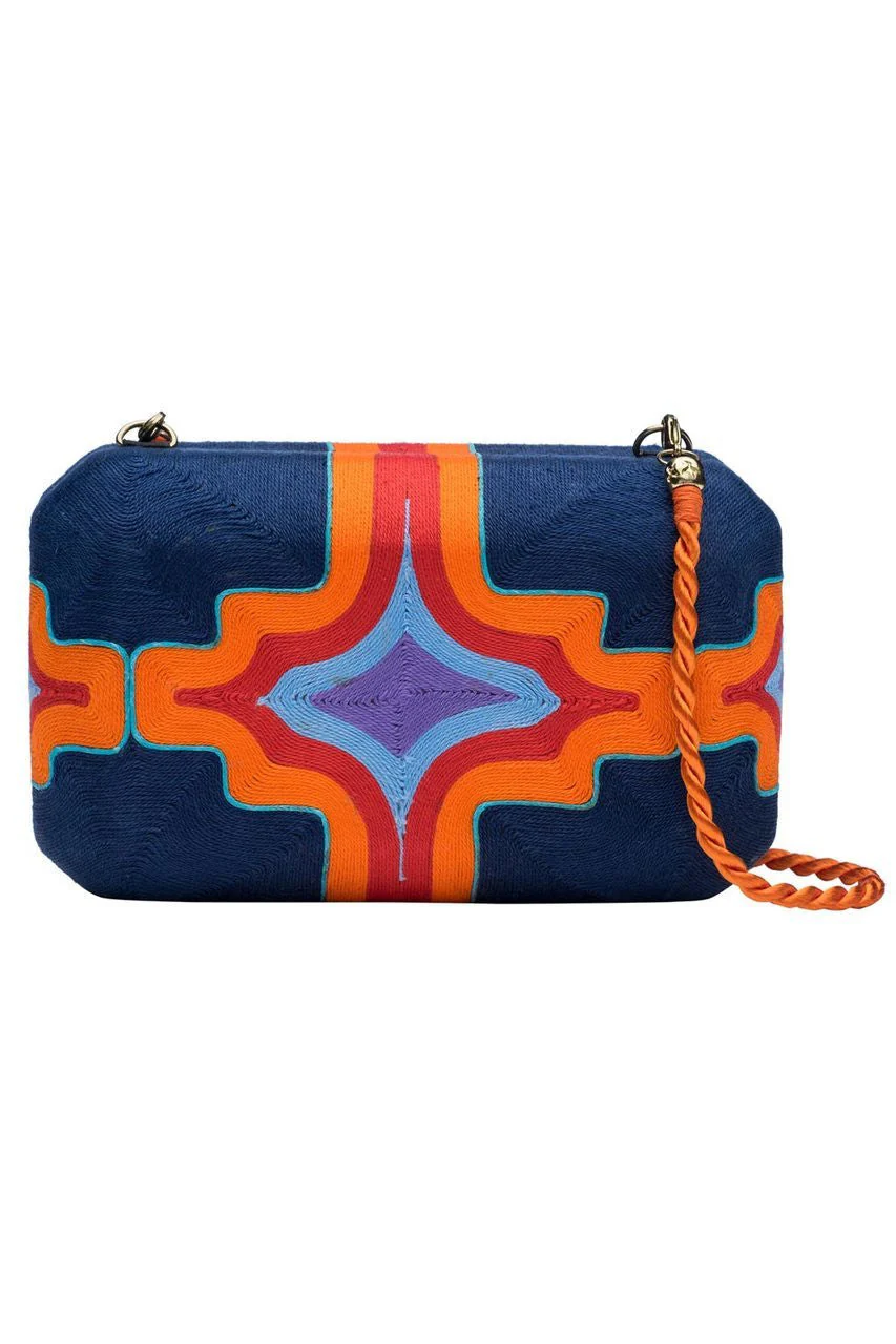 Beatriz Clutch Cayenne