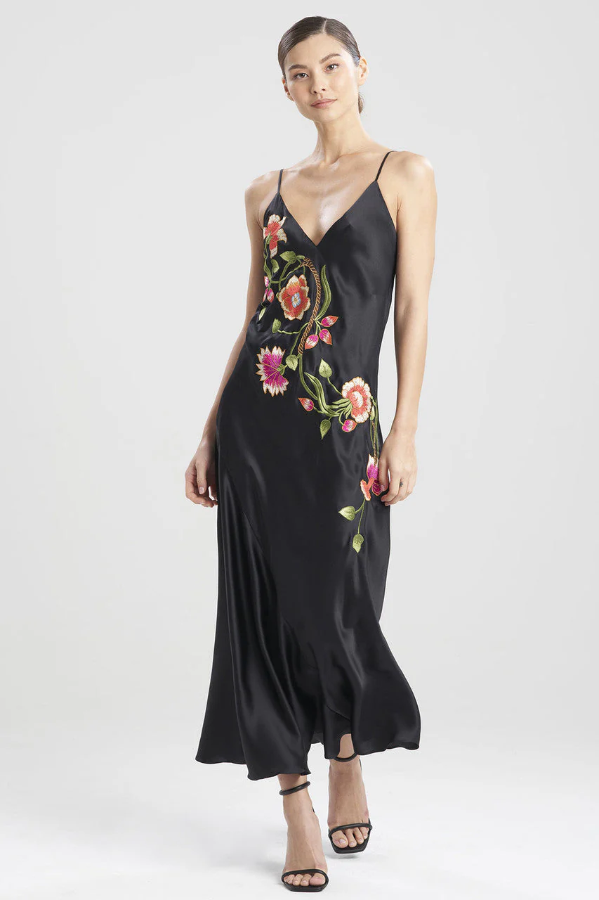 Couture Kamakura Embroidery Gown - Image 2