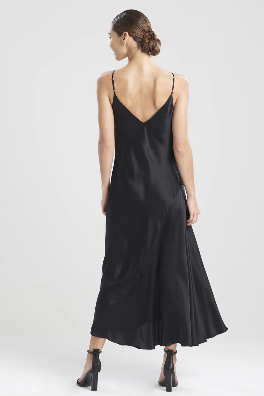 Couture Kamakura Embroidery Gown - Image 3