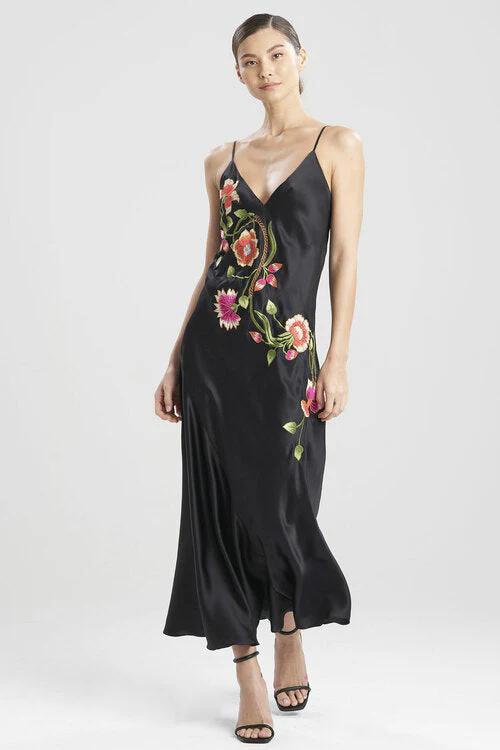 Couture Kamakura Embroidery Gown - Image 5