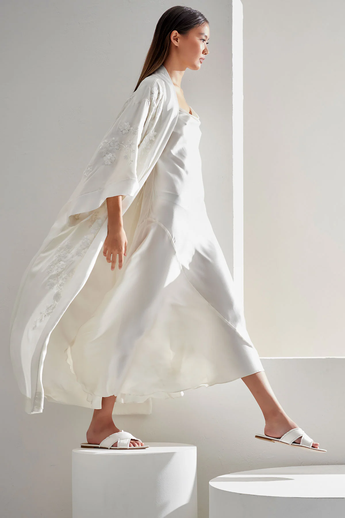 Couture Sakura Embroidered Silk Robe - Image 4