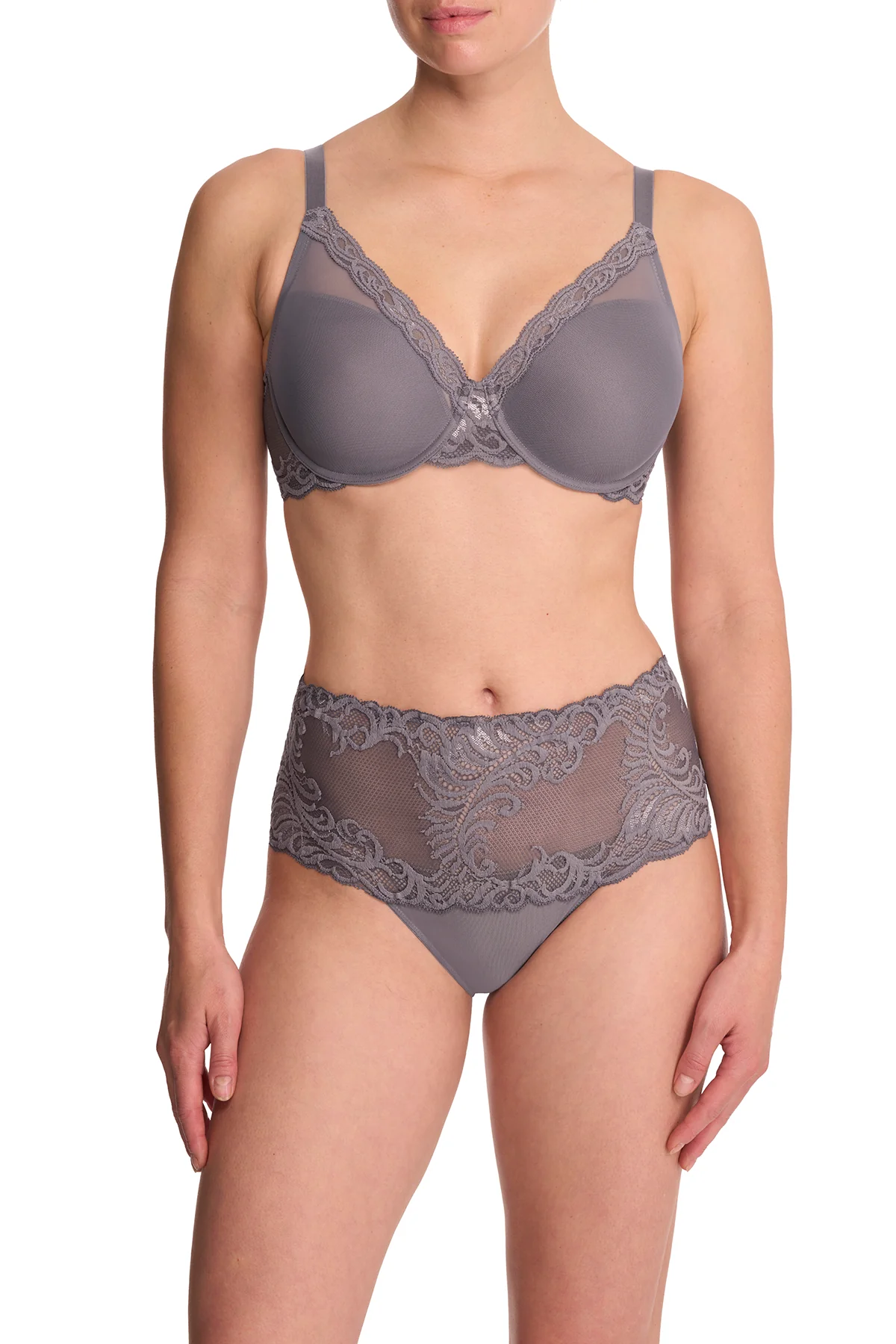 Feathers Full Figure Contour Underwire Bra - Image 5