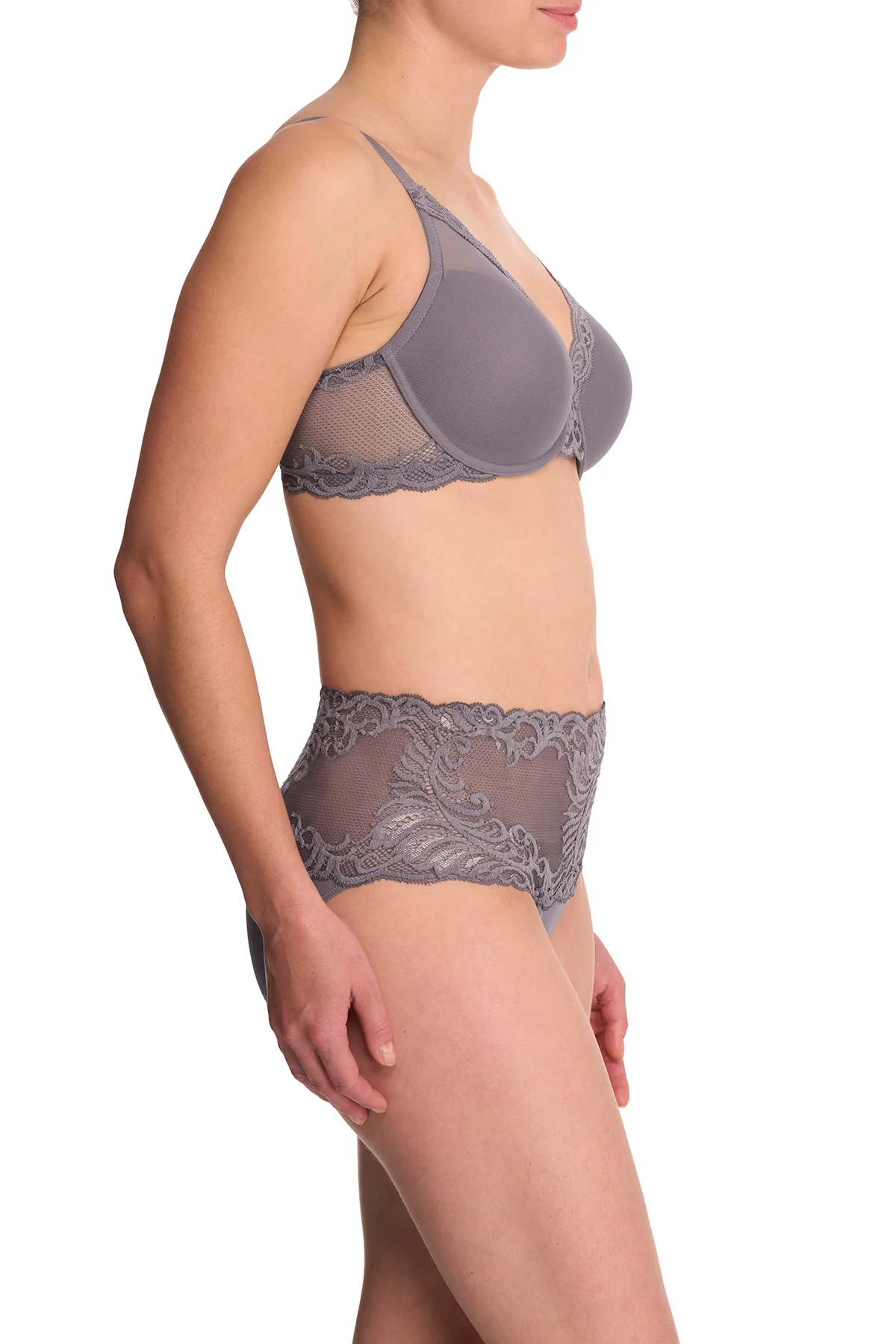 Feathers Full Figure Contour Underwire Bra - Image 6