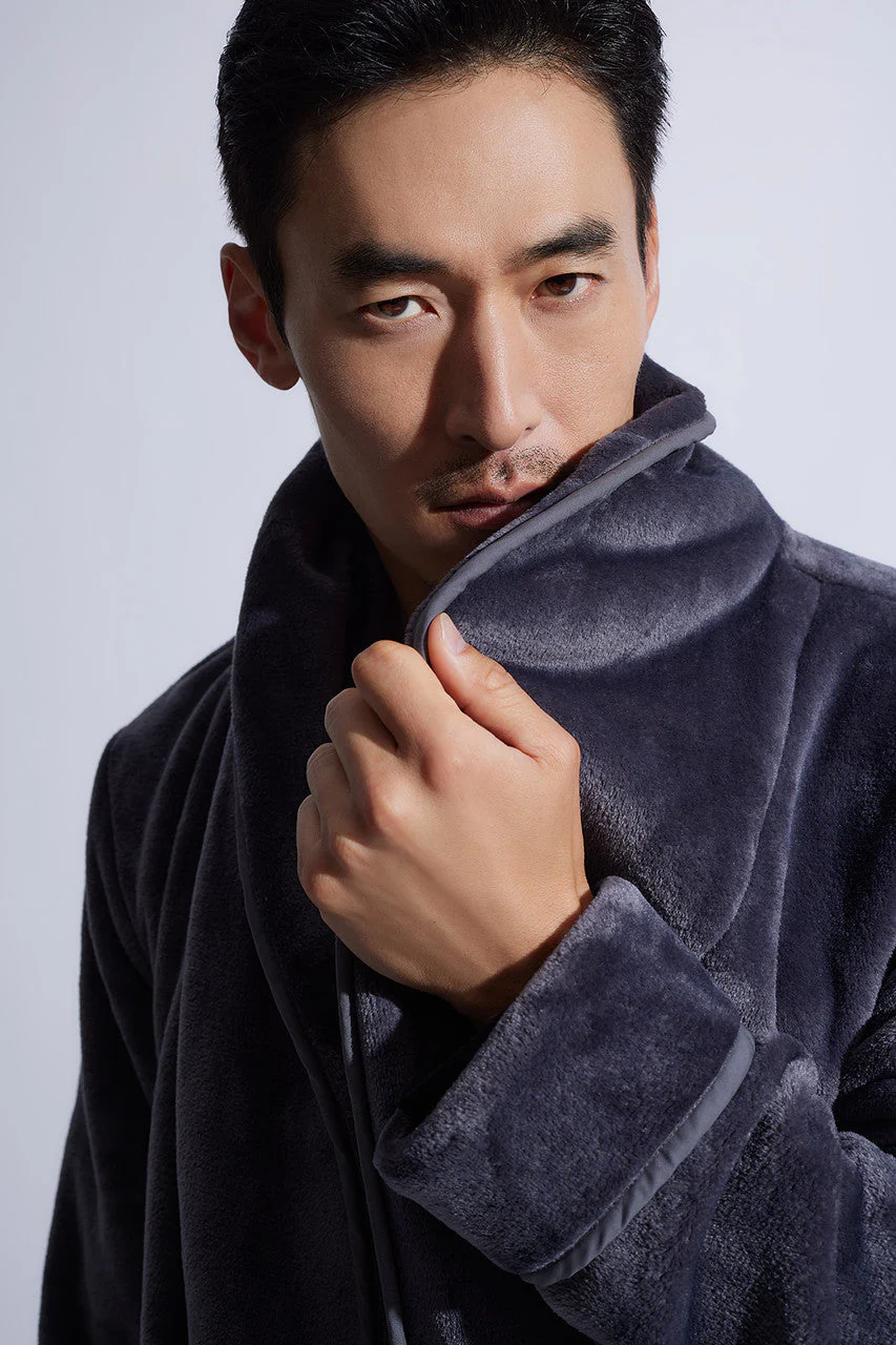 Kinhin Cozy Fleece Piped Collar Robe - Image 7