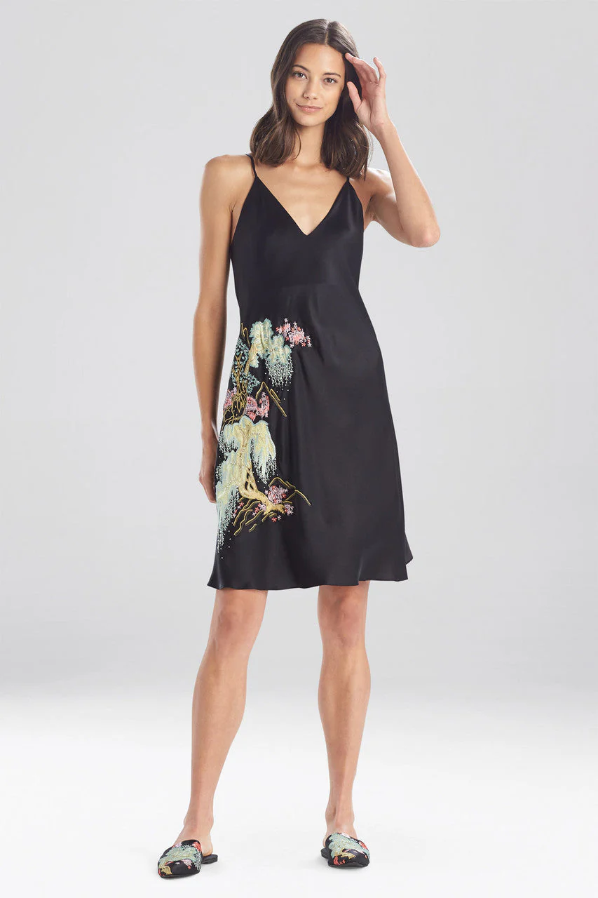 Sansui Embroidered Silk Chemise