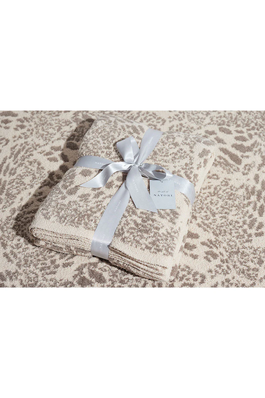 Serenity Jacquard Blanket - Image 3