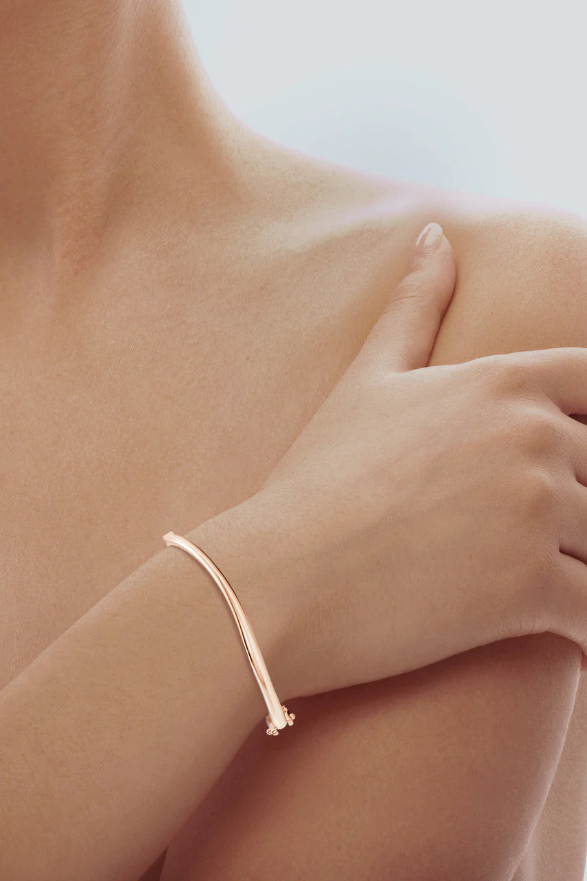 Shangri-La Brushstroke 14K Gold Bracelet - Image 4