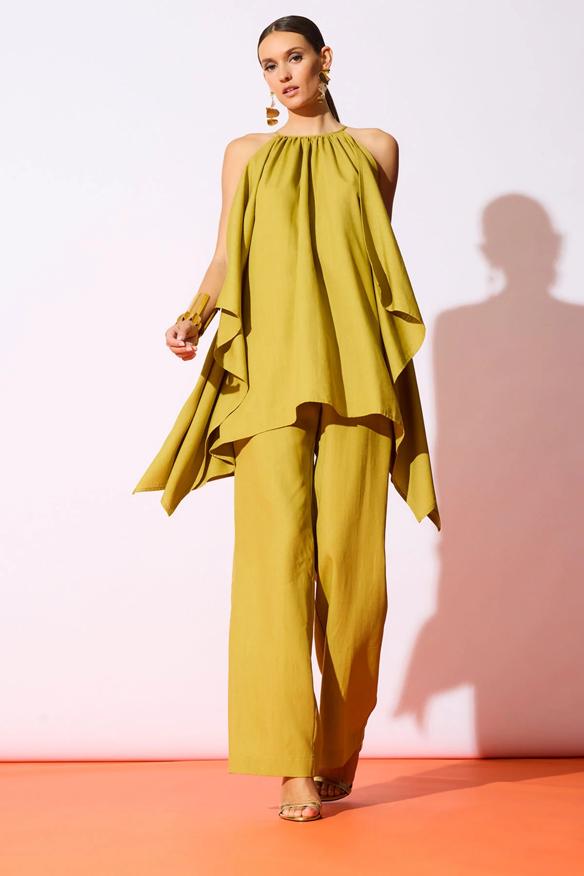 Solid Linen Pull On Straight Leg Pants - Image 4