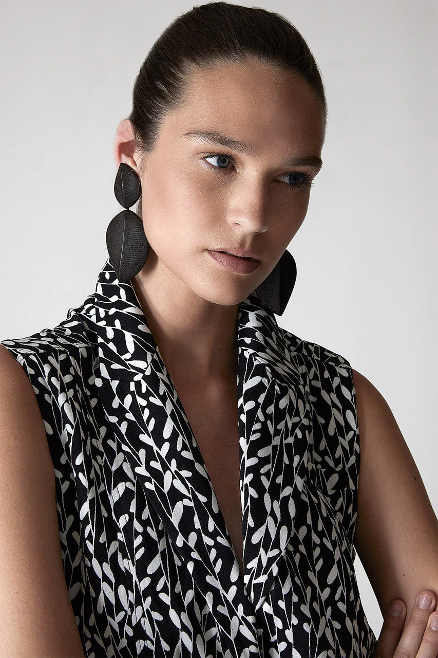 Stencil Vine Jacquard Vest - Image 5
