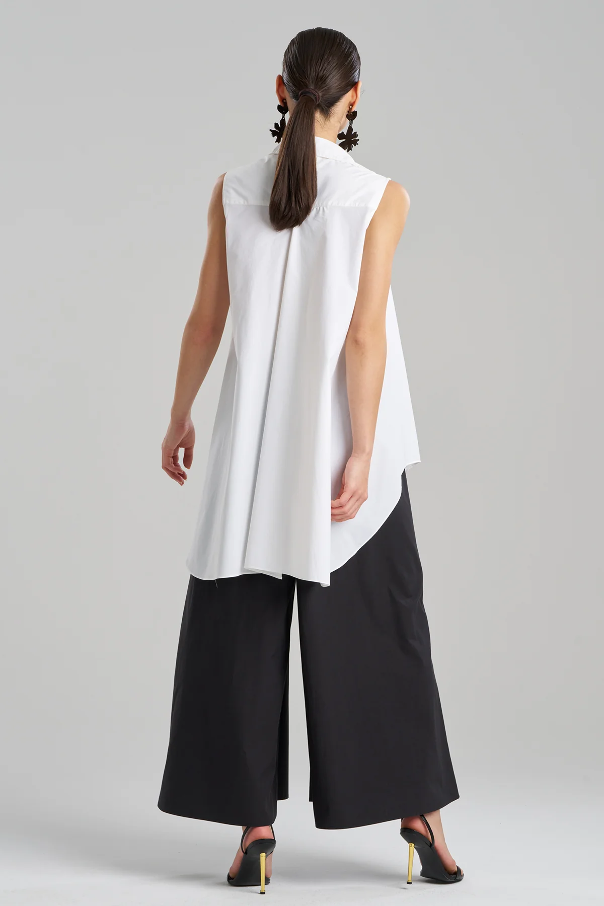 Techno Poplin Sleeveless Trapeze Tunic - Image 2