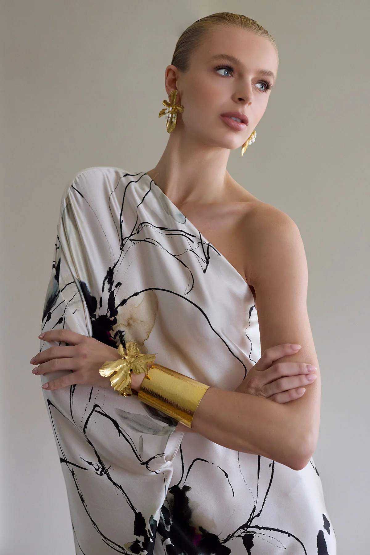 Yumi One Shoulder Silk Caftan - Image 4